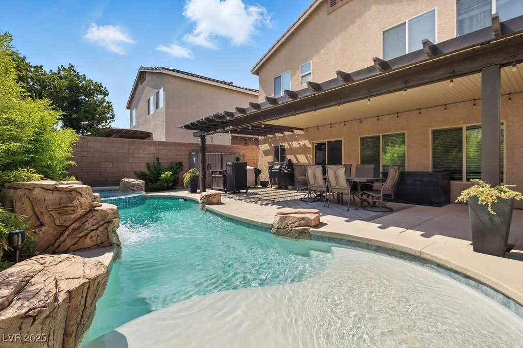 9325 Forest Meadows, Las Vegas, NV 89149
