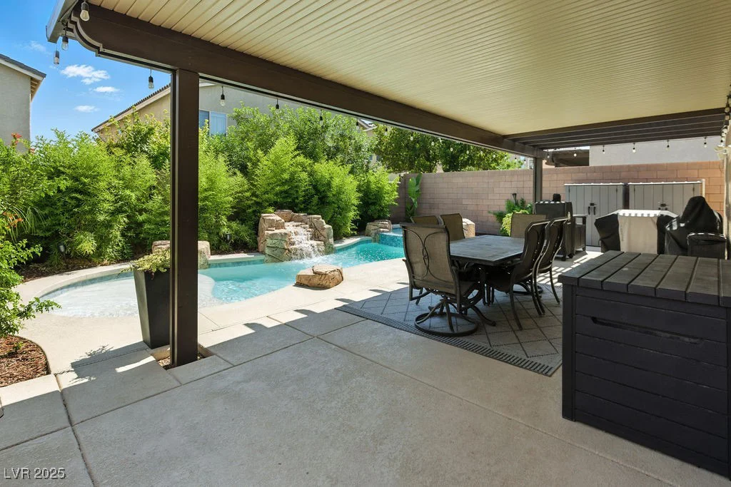 9325 Forest Meadows, Las Vegas, NV 89149