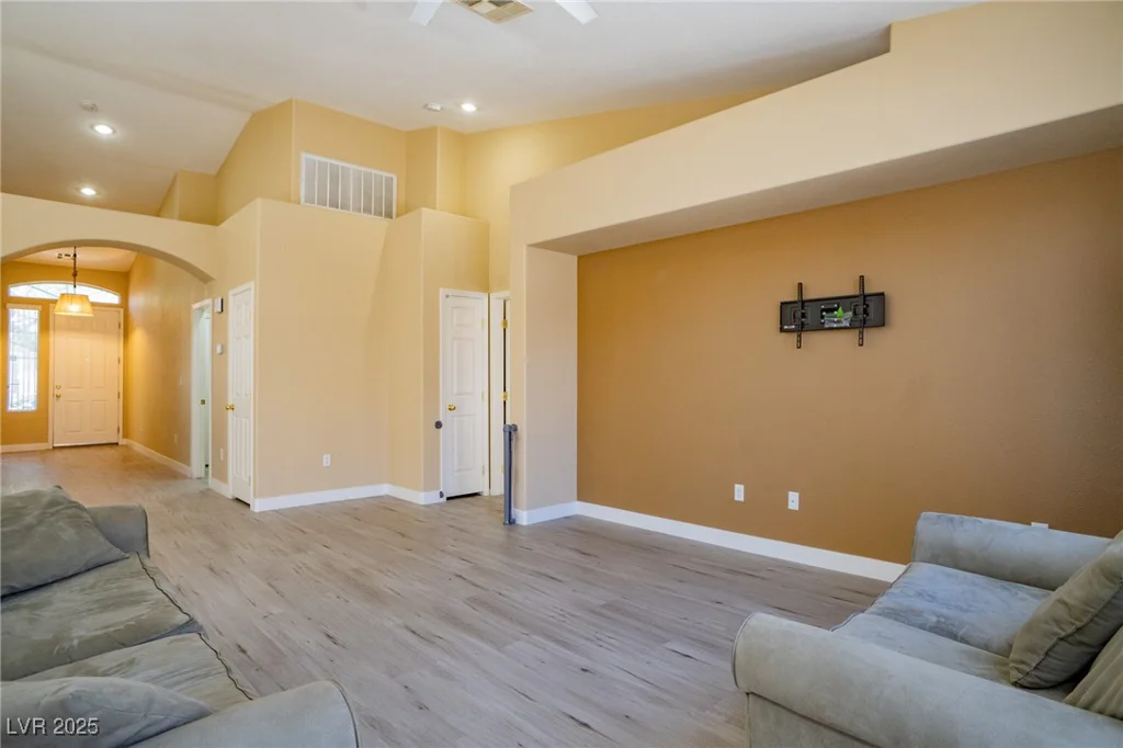 9710 Geiger Peak, Las Vegas, NV 89148