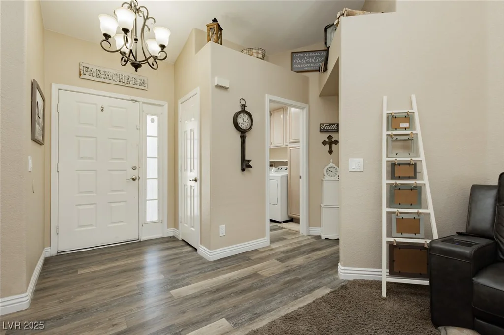 4813 Virginia Falls, Las Vegas, NV 89130