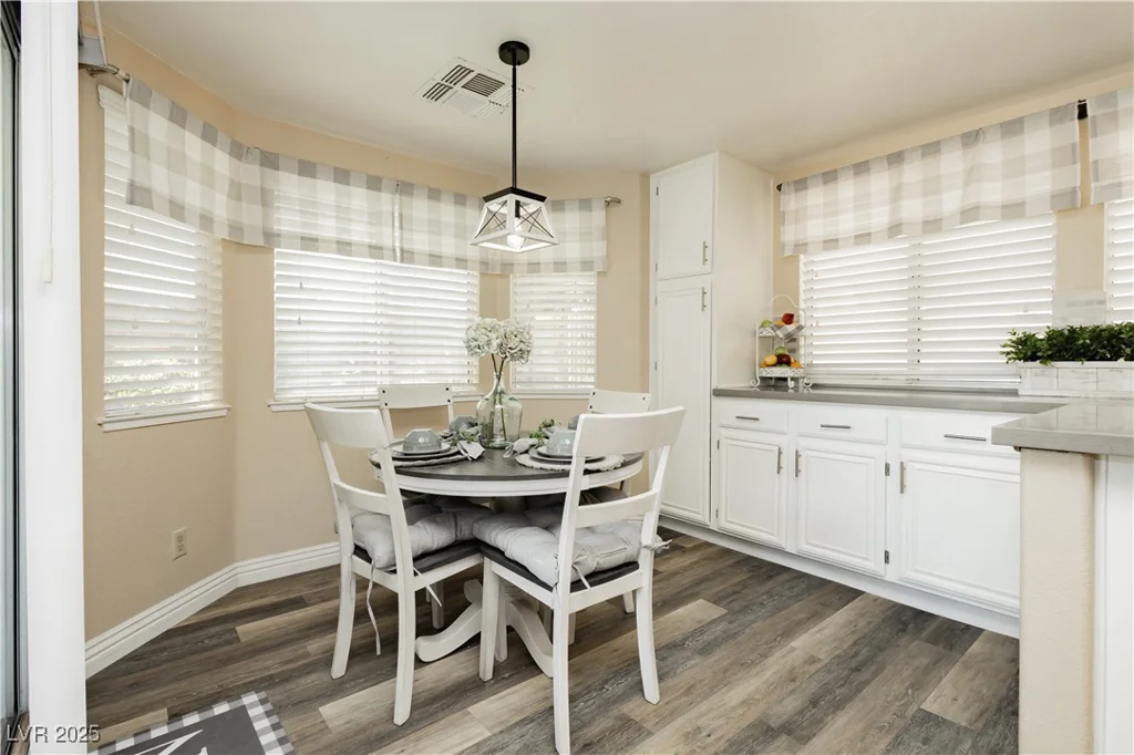 4813 Virginia Falls, Las Vegas, NV 89130