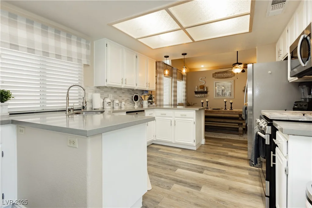 4813 Virginia Falls, Las Vegas, NV 89130