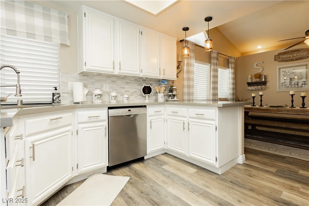 4813 Virginia Falls, Las Vegas, NV 89130