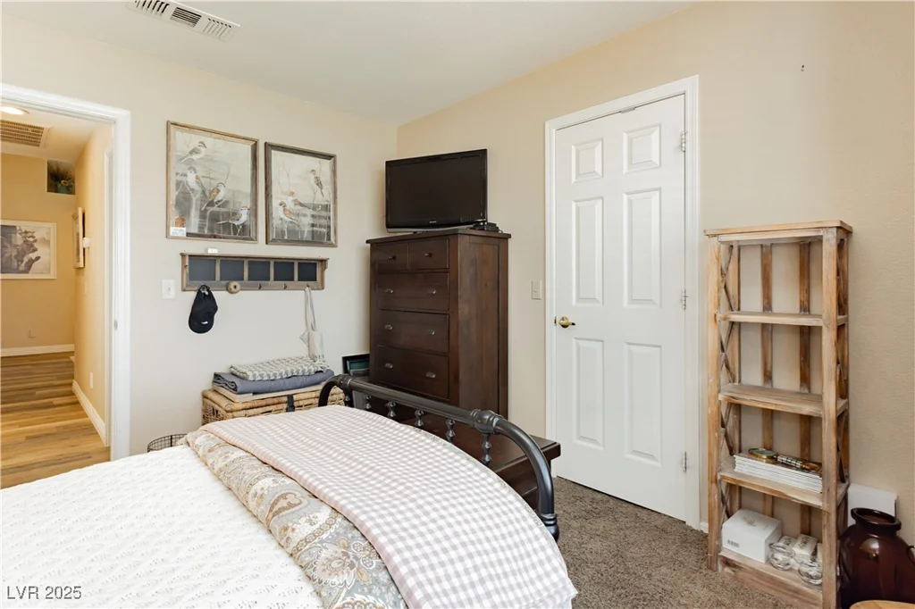 4813 Virginia Falls, Las Vegas, NV 89130