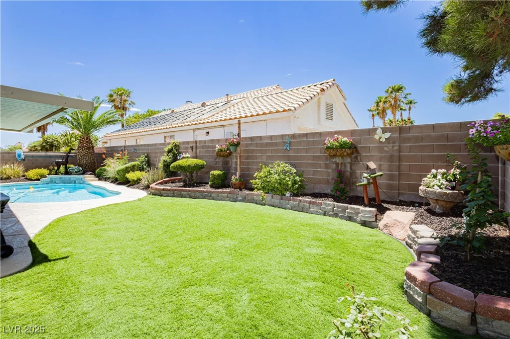 4813 Virginia Falls, Las Vegas, NV 89130