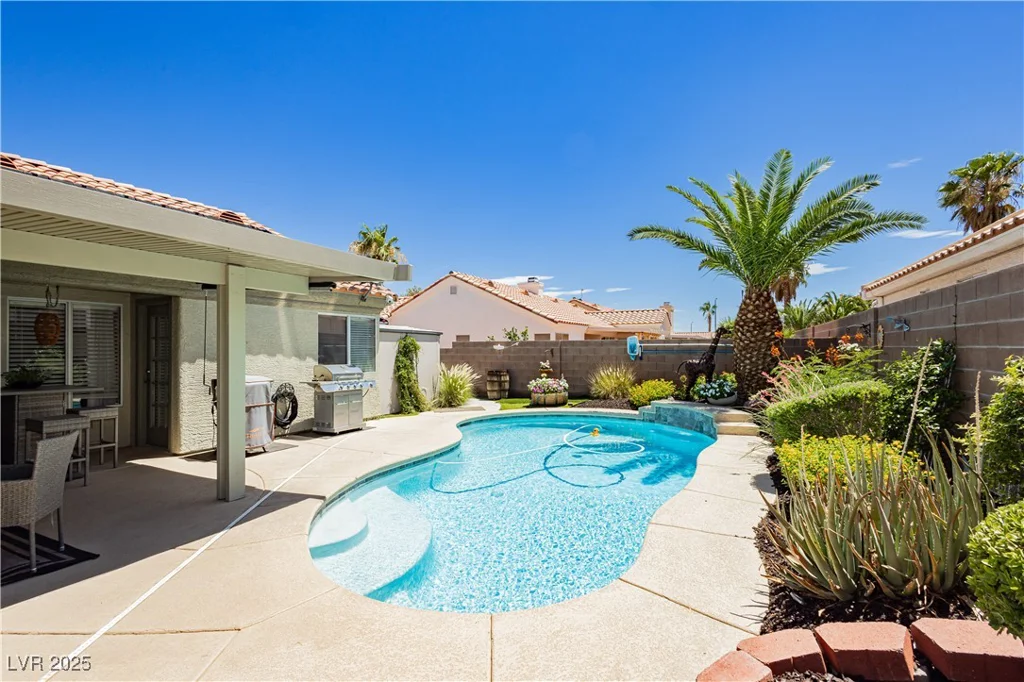 4813 Virginia Falls, Las Vegas, NV 89130
