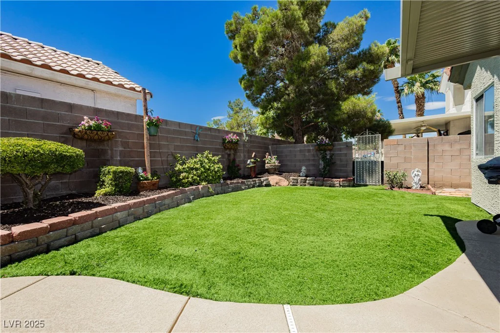 4813 Virginia Falls, Las Vegas, NV 89130