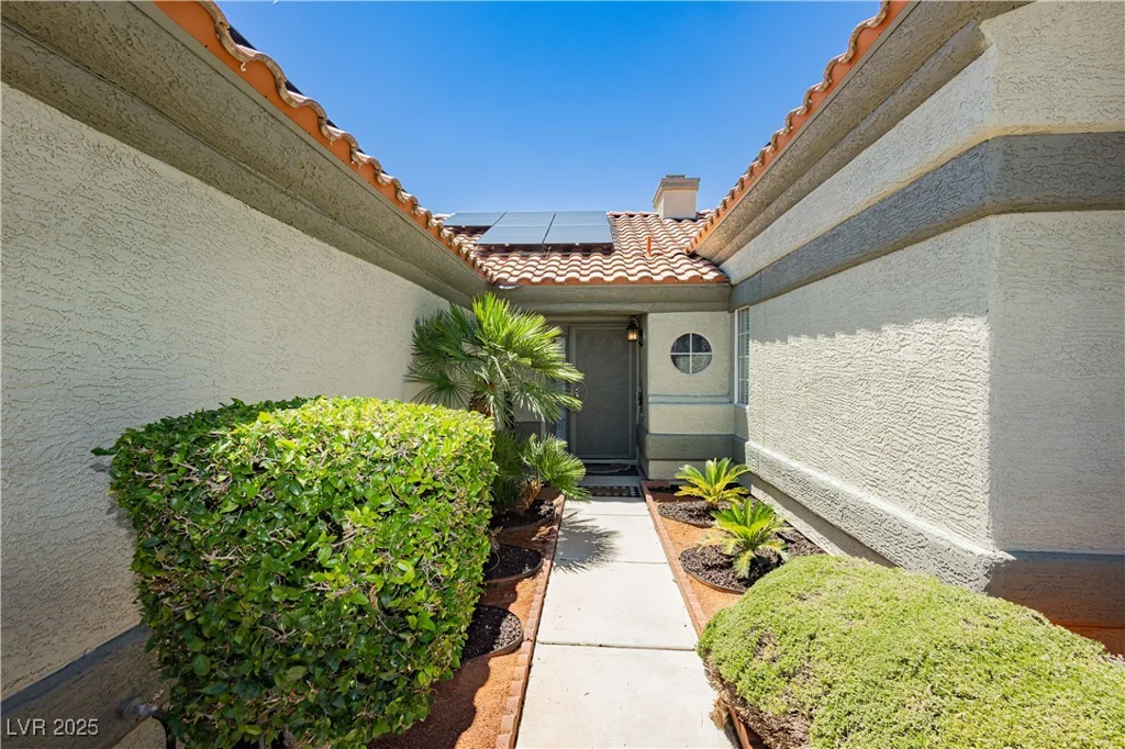 4813 Virginia Falls, Las Vegas, NV 89130