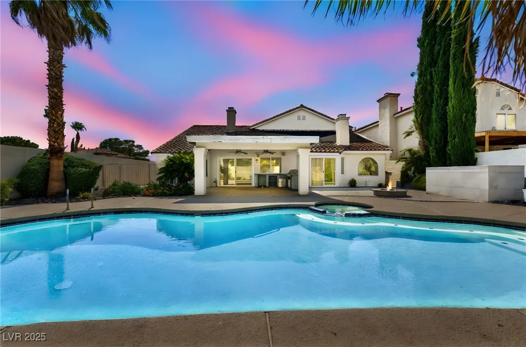 10024 Skipper, Las Vegas, NV 89117