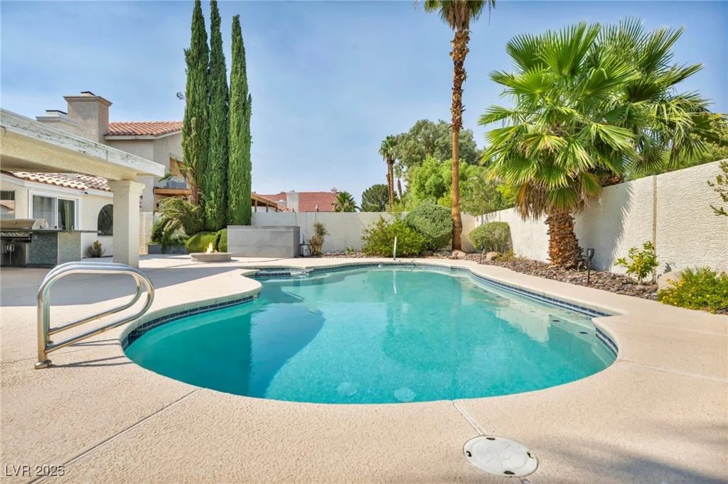 10024 Skipper, Las Vegas, NV 89117