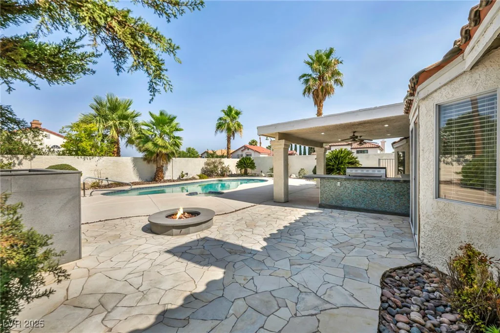 10024 Skipper, Las Vegas, NV 89117