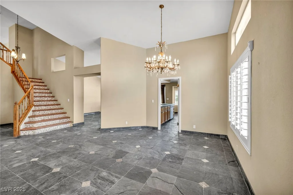 10024 Skipper, Las Vegas, NV 89117
