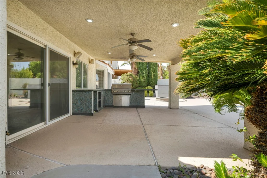 10024 Skipper, Las Vegas, NV 89117