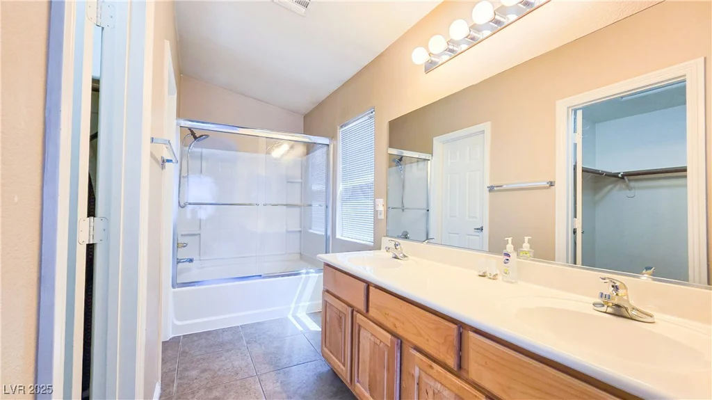 8718 Tom Noon, Las Vegas, NV 89178