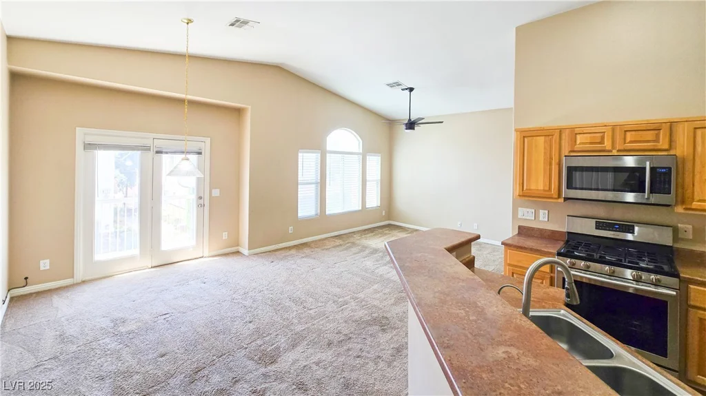 8718 Tom Noon, Las Vegas, NV 89178