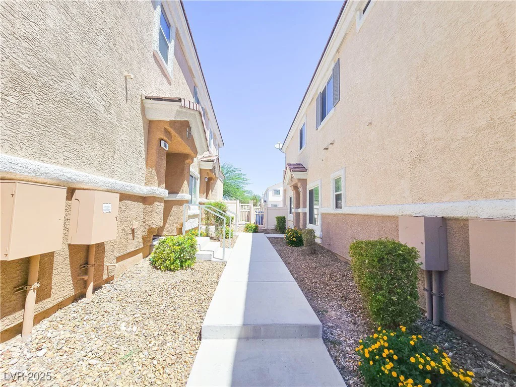 8718 Tom Noon, Las Vegas, NV 89178