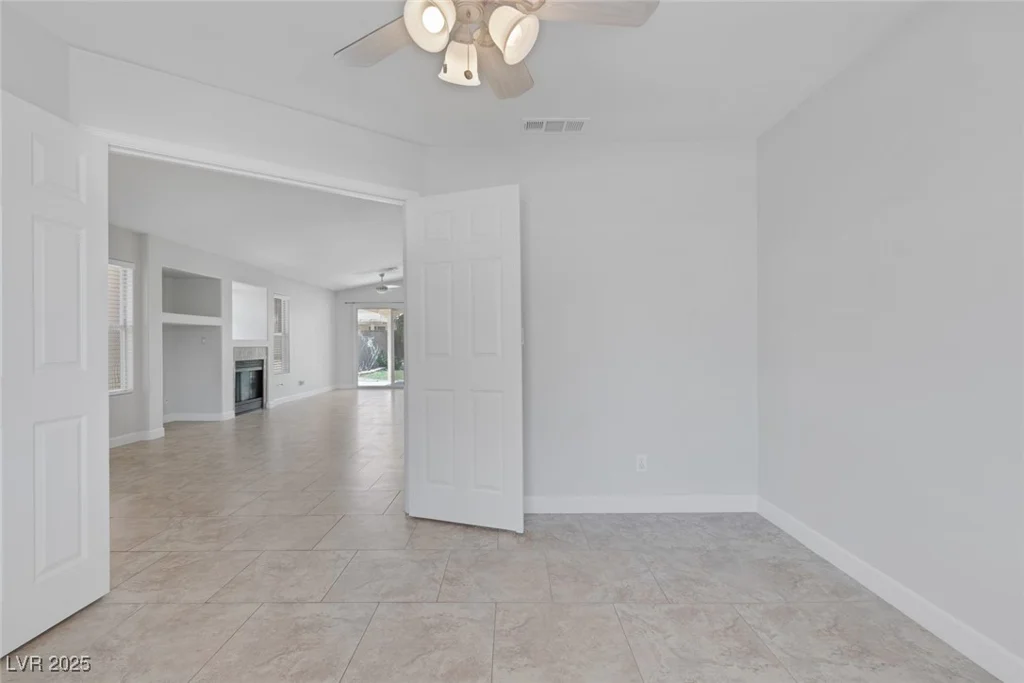 4619 Reliant, North Las Vegas, NV 89031