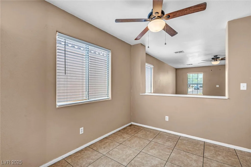 8557 Hidden Pines, Las Vegas, NV 89143