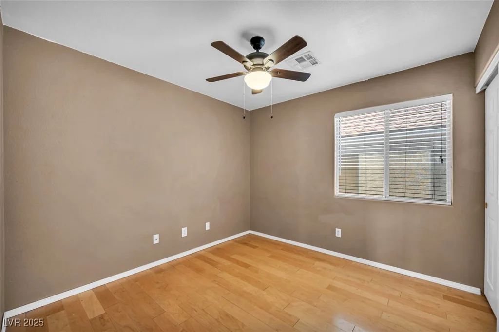 8557 Hidden Pines, Las Vegas, NV 89143