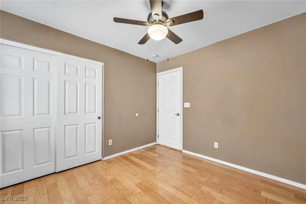 8557 Hidden Pines, Las Vegas, NV 89143