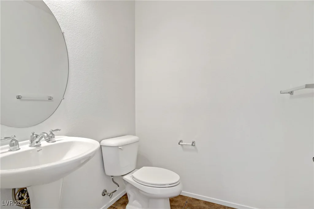 1208 Silver Bark, North Las Vegas, NV 89081