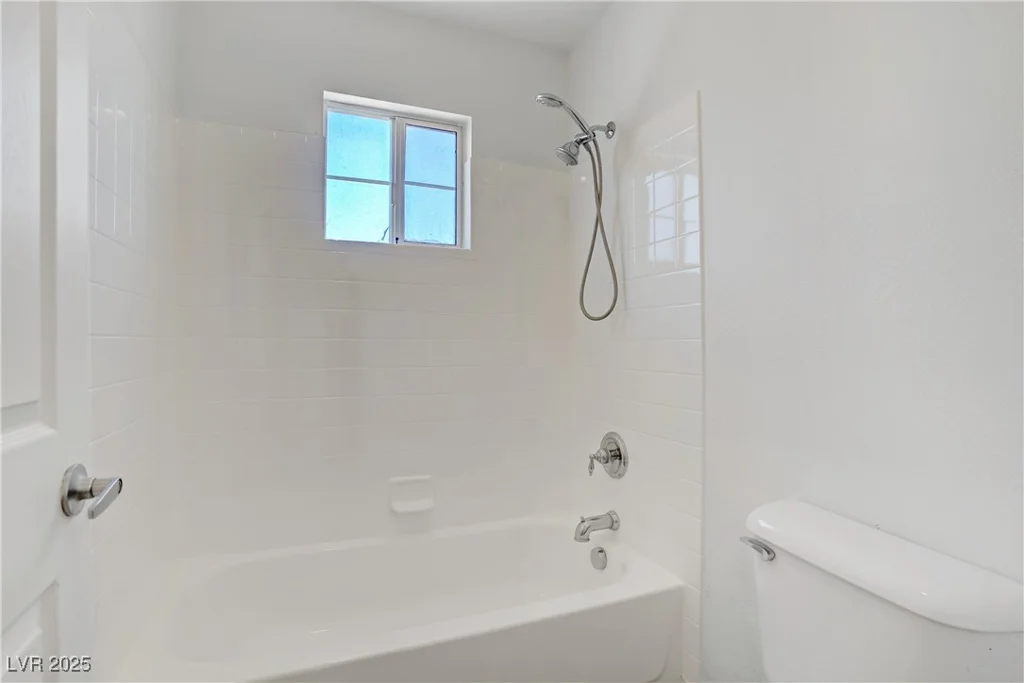 1208 Silver Bark, North Las Vegas, NV 89081