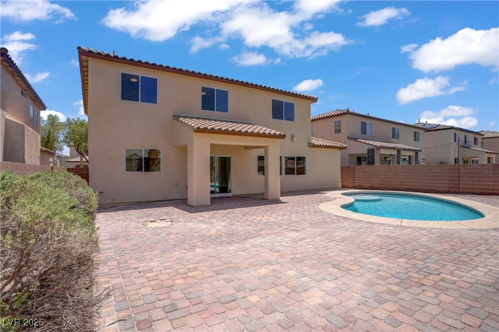 1208 Silver Bark, North Las Vegas, NV 89081