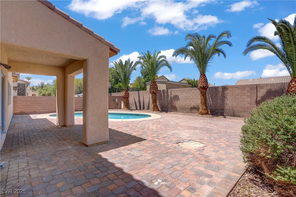 1208 Silver Bark, North Las Vegas, NV 89081
