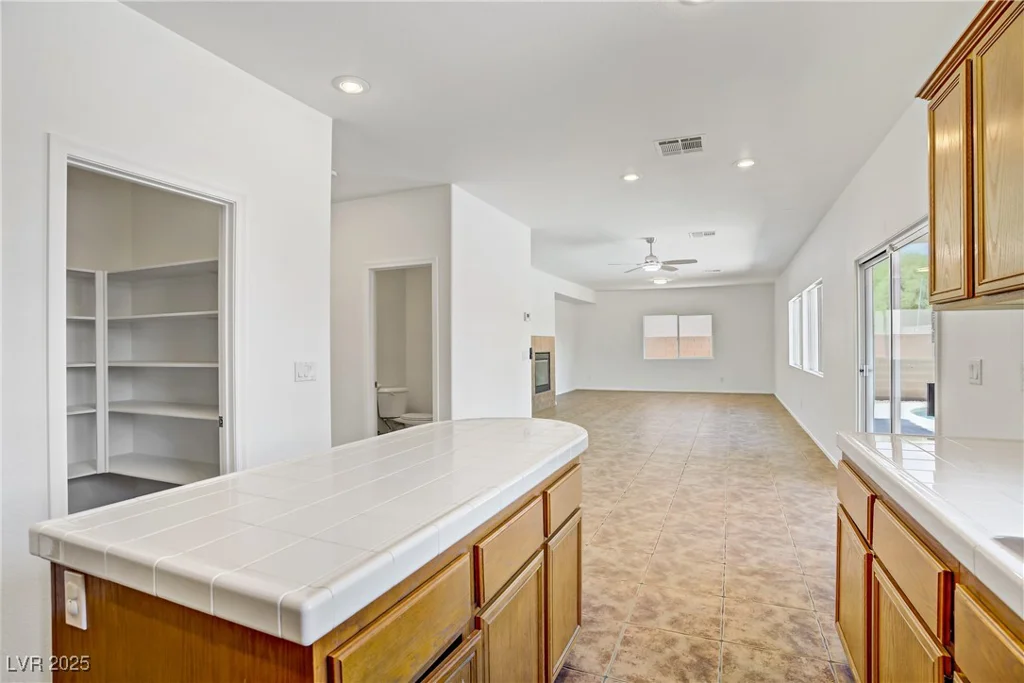 1208 Silver Bark, North Las Vegas, NV 89081