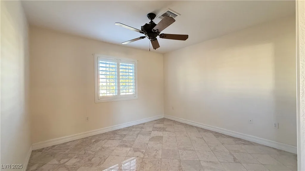 8821 Sandspring, Las Vegas, NV 89134