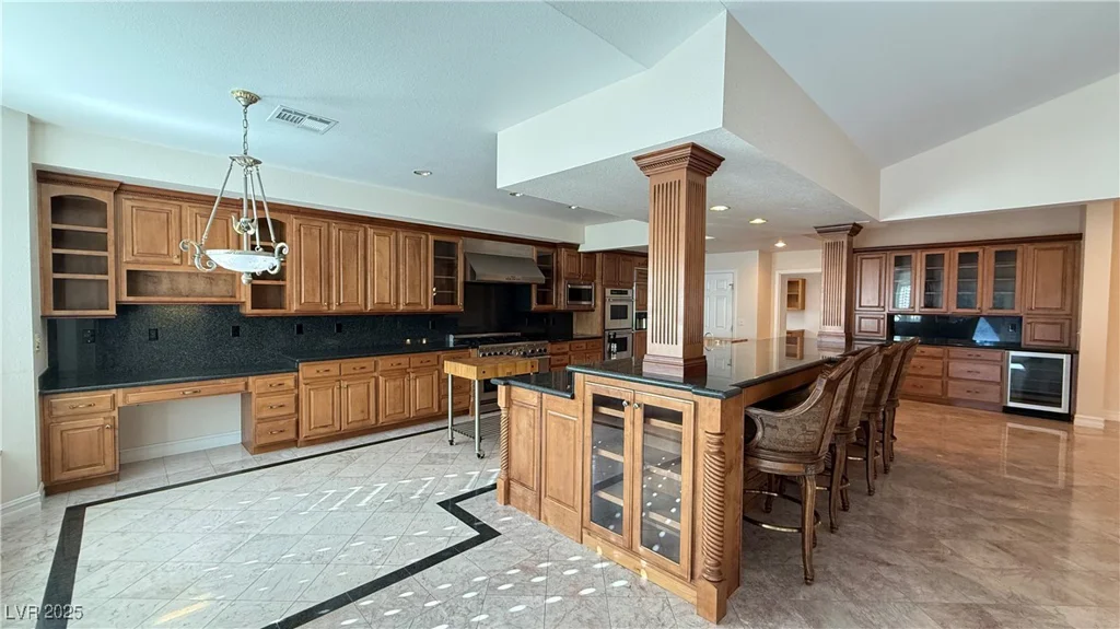 8821 Sandspring, Las Vegas, NV 89134
