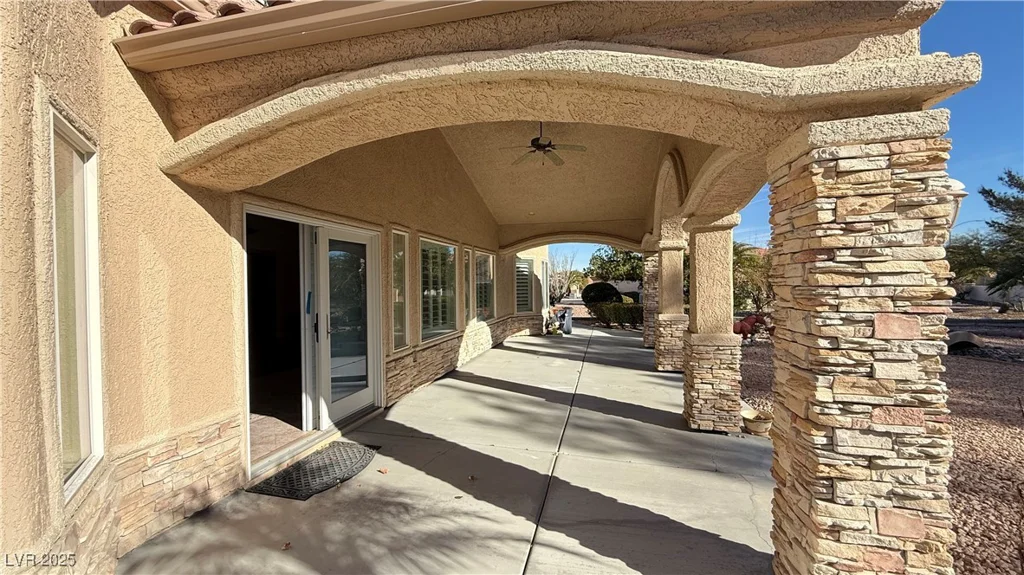 8821 Sandspring, Las Vegas, NV 89134