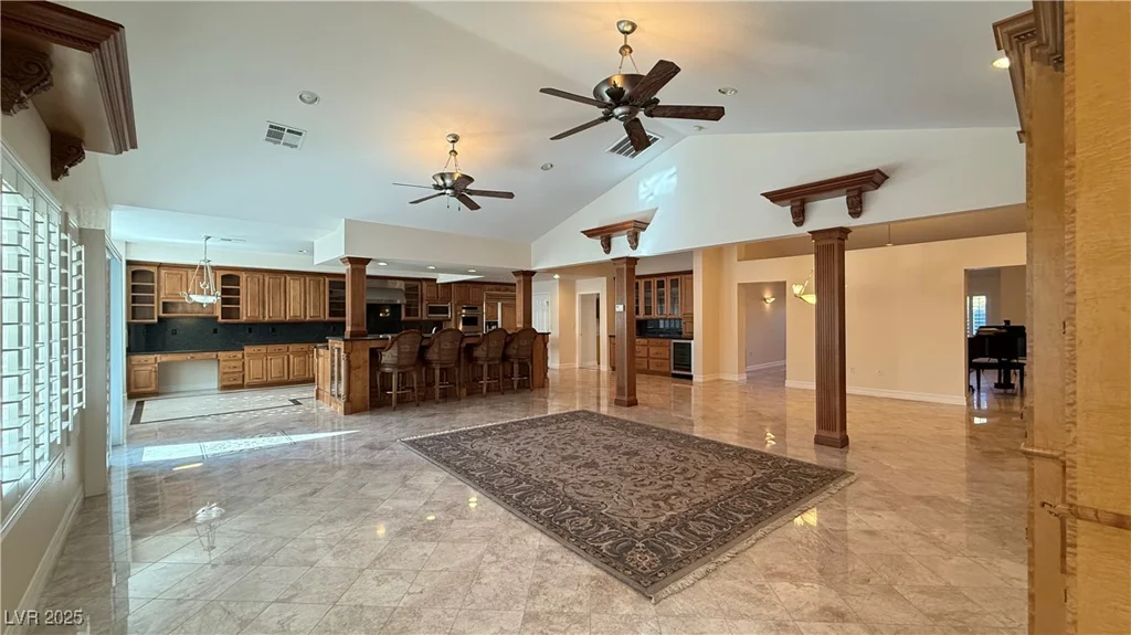 8821 Sandspring, Las Vegas, NV 89134