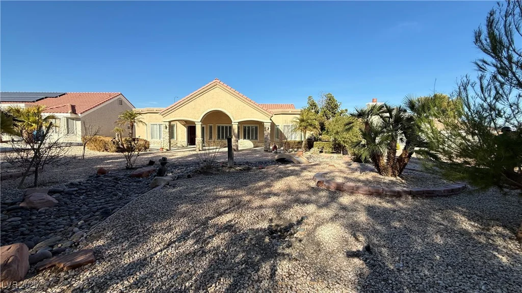 8821 Sandspring, Las Vegas, NV 89134