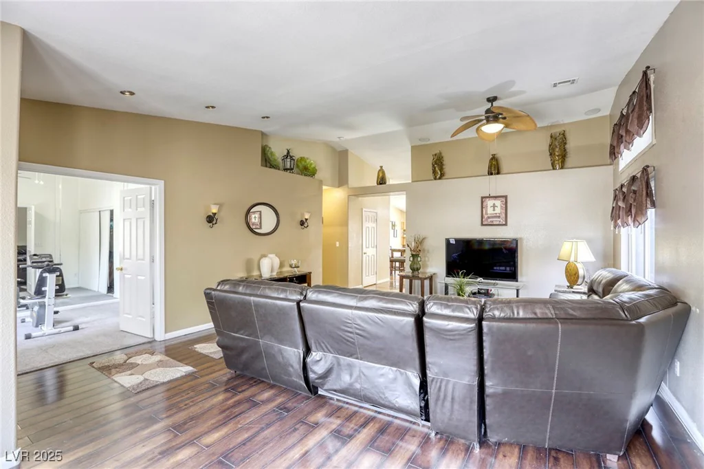 2217 Riderwood, North Las Vegas, NV 89032