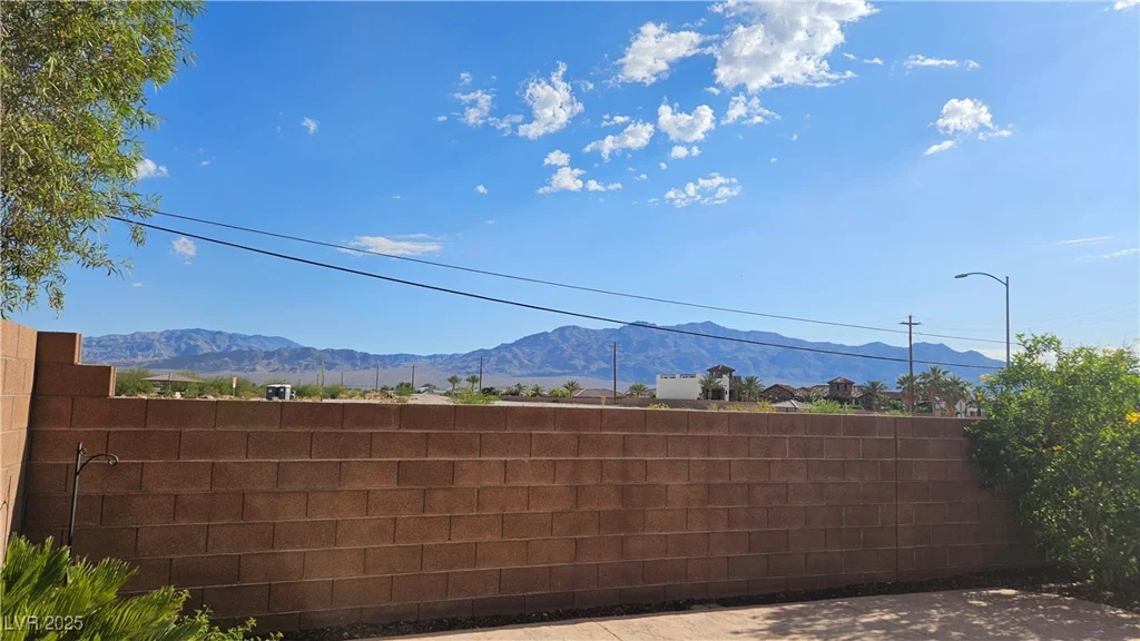7868 Tolberts Mill, Las Vegas, NV 89131