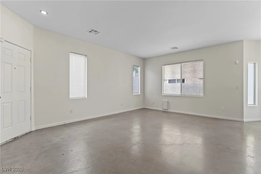 9420 Plover Falls, Las Vegas, NV 89149