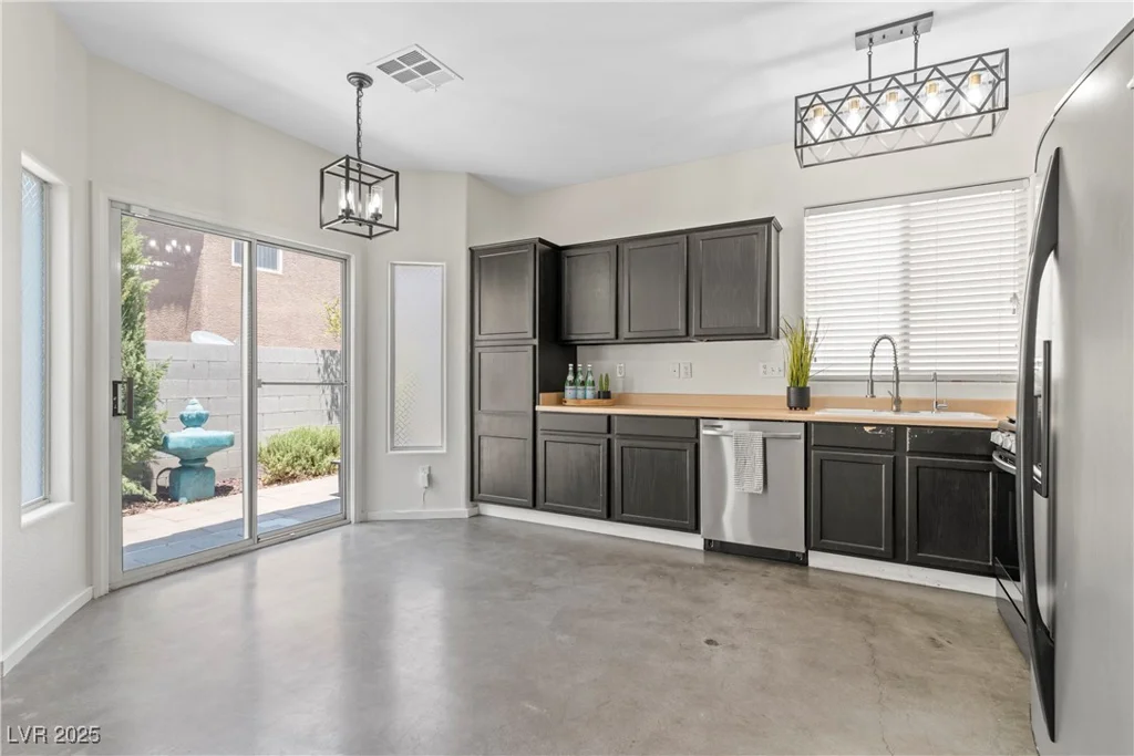 9420 Plover Falls, Las Vegas, NV 89149