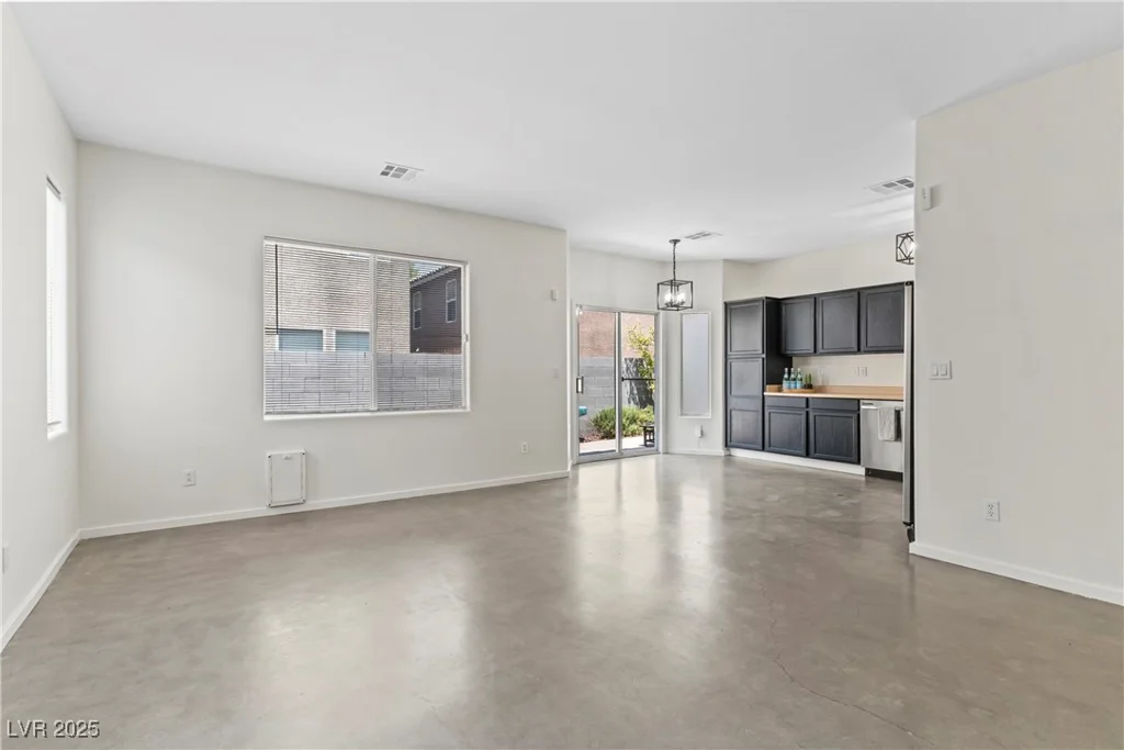 9420 Plover Falls, Las Vegas, NV 89149