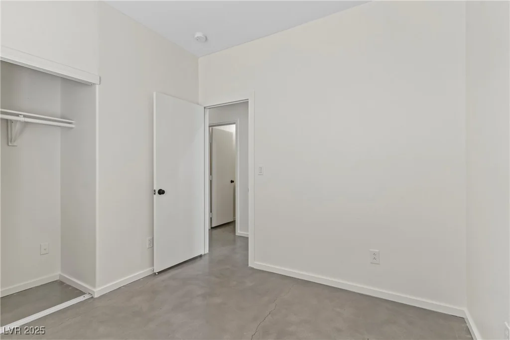 9420 Plover Falls, Las Vegas, NV 89149