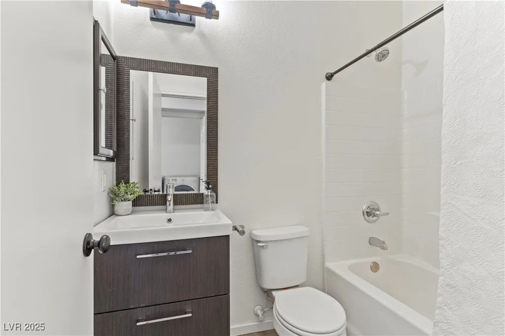 9420 Plover Falls, Las Vegas, NV 89149
