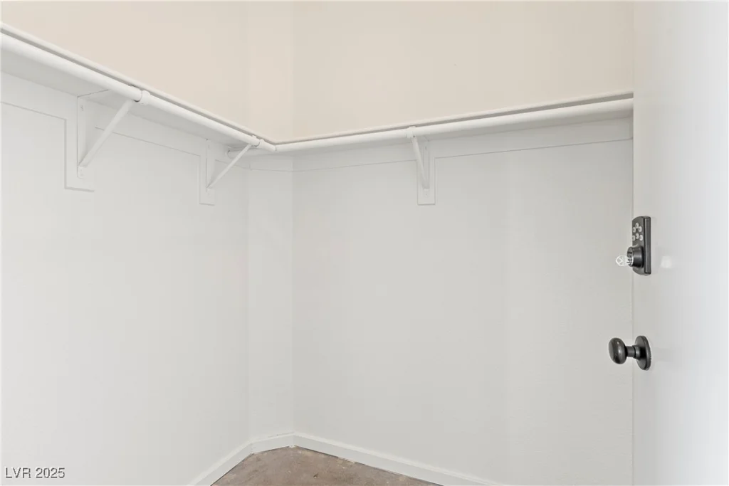 9420 Plover Falls, Las Vegas, NV 89149