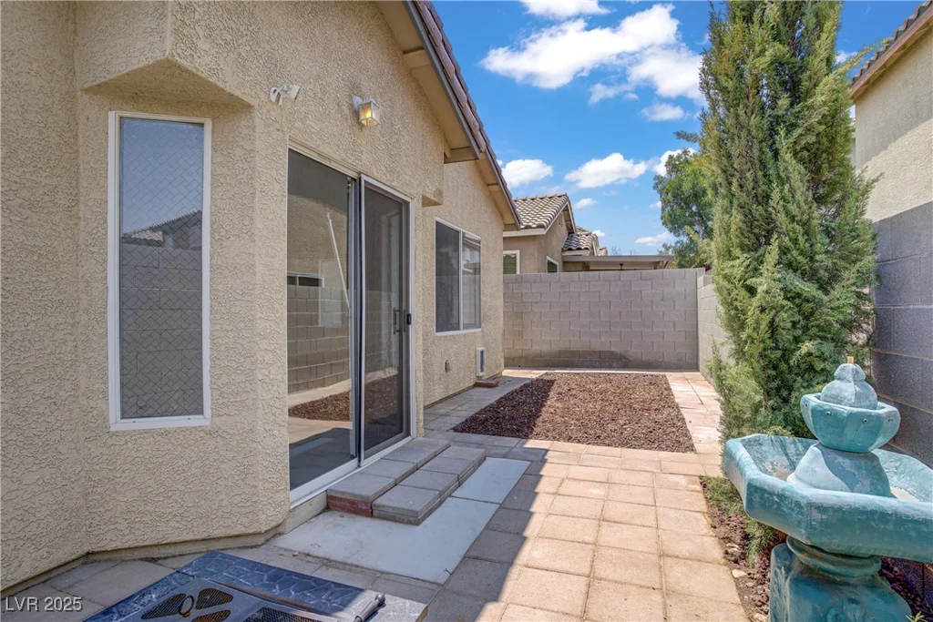 9420 Plover Falls, Las Vegas, NV 89149