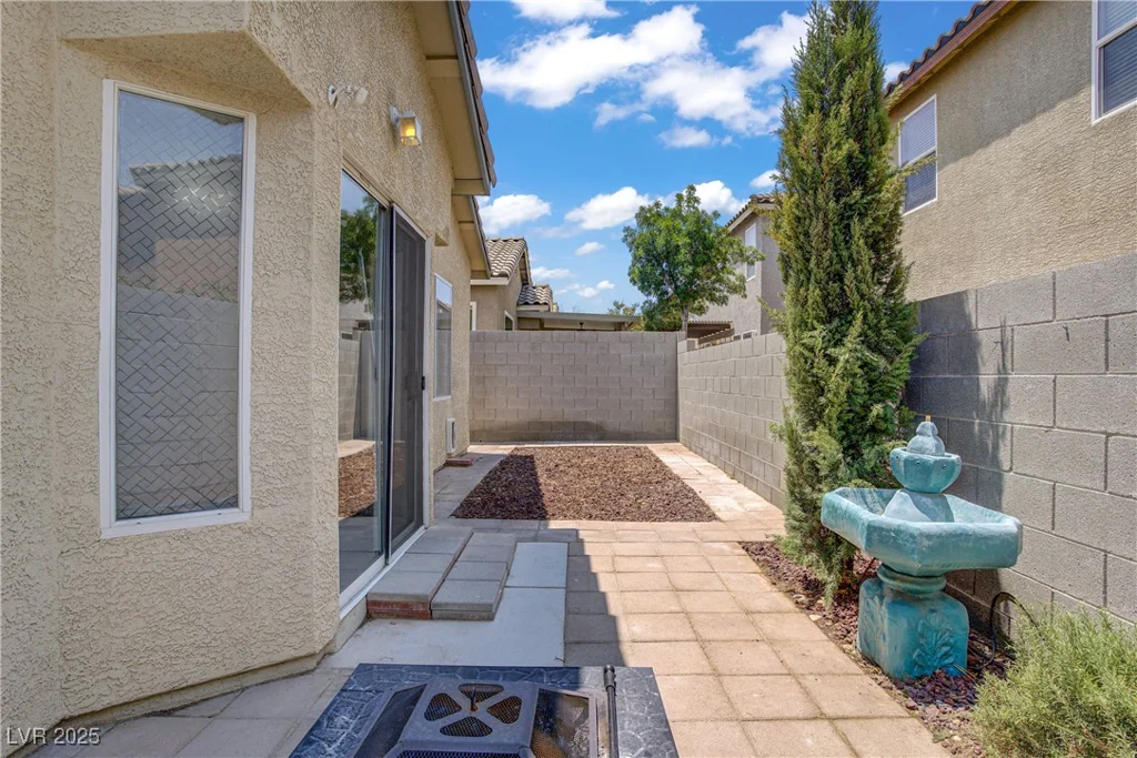 9420 Plover Falls, Las Vegas, NV 89149