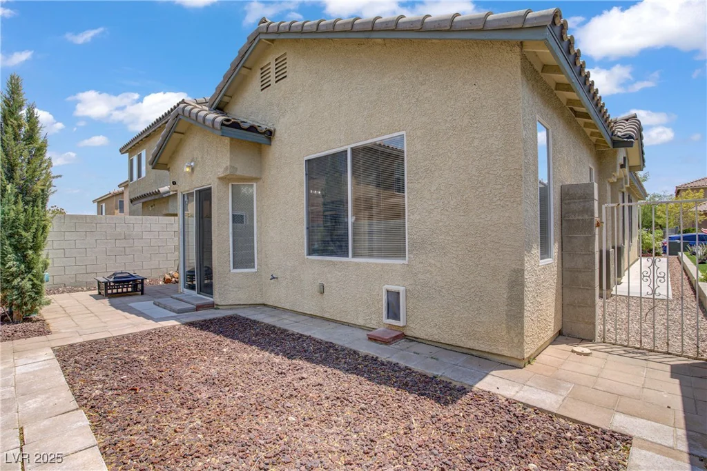 9420 Plover Falls, Las Vegas, NV 89149