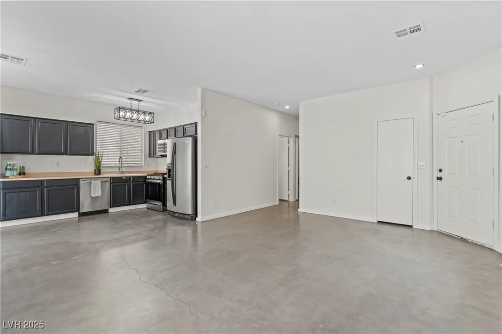 9420 Plover Falls, Las Vegas, NV 89149