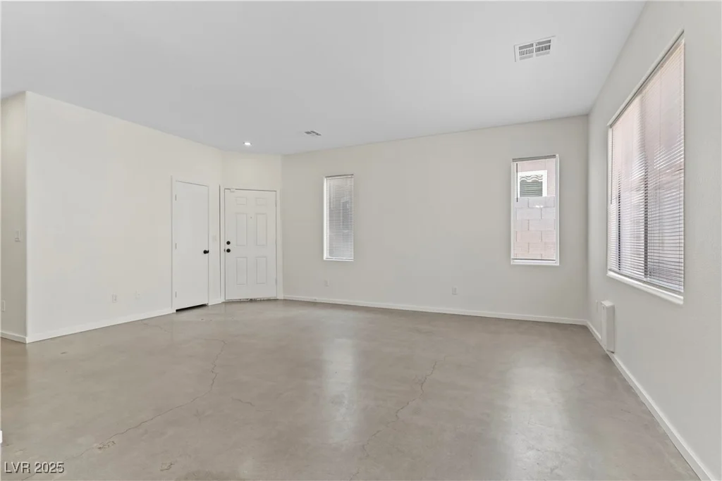 9420 Plover Falls, Las Vegas, NV 89149