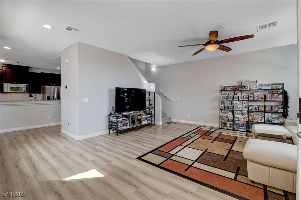 11036 Mount Hunter, Las Vegas, NV 89179
