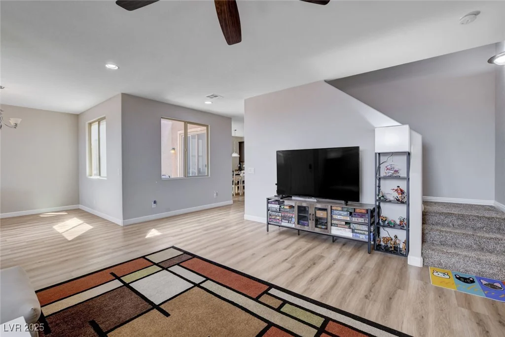 11036 Mount Hunter, Las Vegas, NV 89179