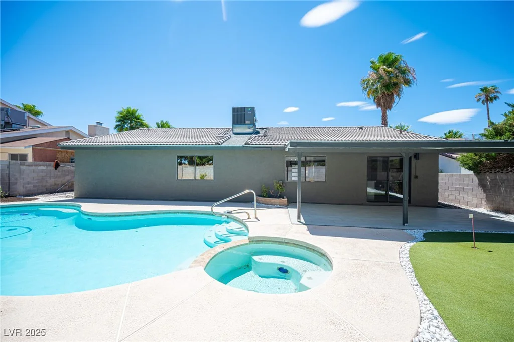 4594 Cabo, Las Vegas, NV 89121